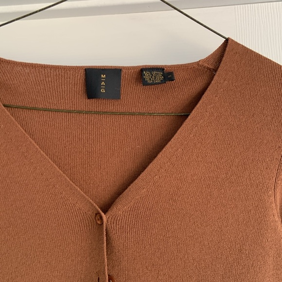 M A G button down sweater size small - Picture 2 of 5